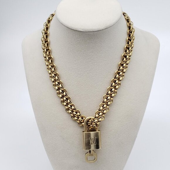 Louis Vuitton Jewelry - Authentic Louis Vuitton Gold Padlock w/ Unbranded Fashion Stainless Steel Chain